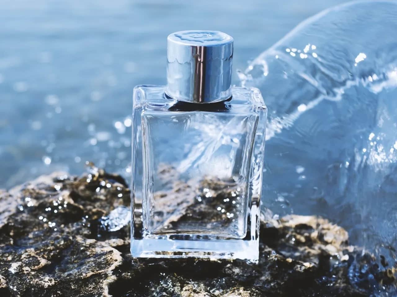 Wie frisch geduscht riechen? Die besten Parfums & Tricks